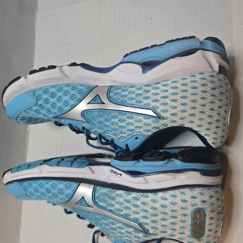 Women‎ Blue and White Shoes